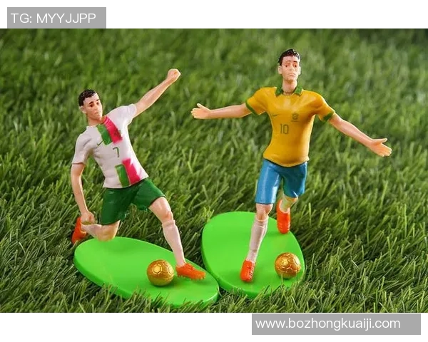 德国足球明星手办精美展示球迷必备收藏品推荐与欣赏