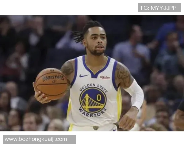 迈克尔乔丹如何在足球界崭露头角成为传奇明星的故事与启示